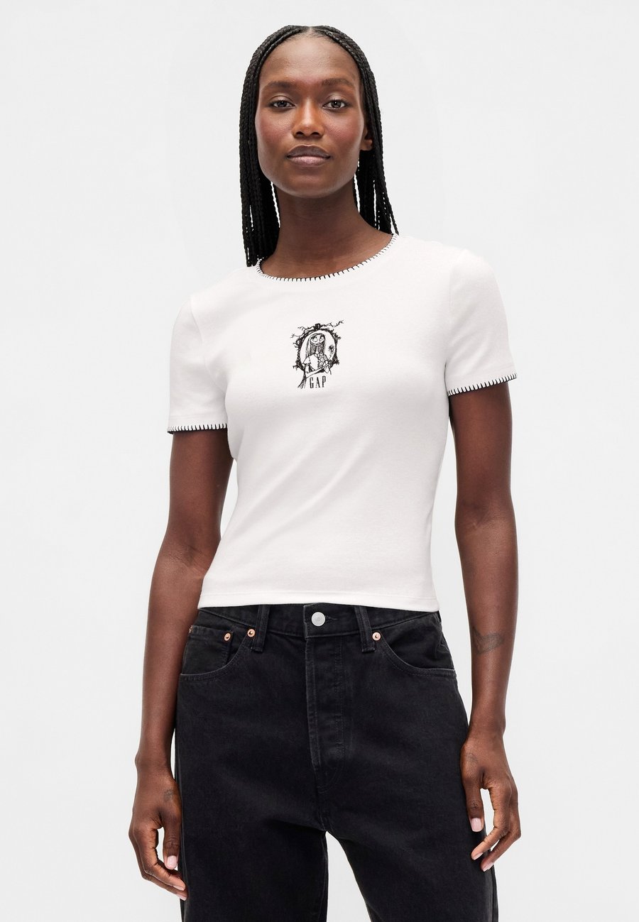 Футболка GAP NBC SALLY GRAPHIC, New Off White/White
Футболка GAP NBC SALLY GRAPHIC, New Off White/White