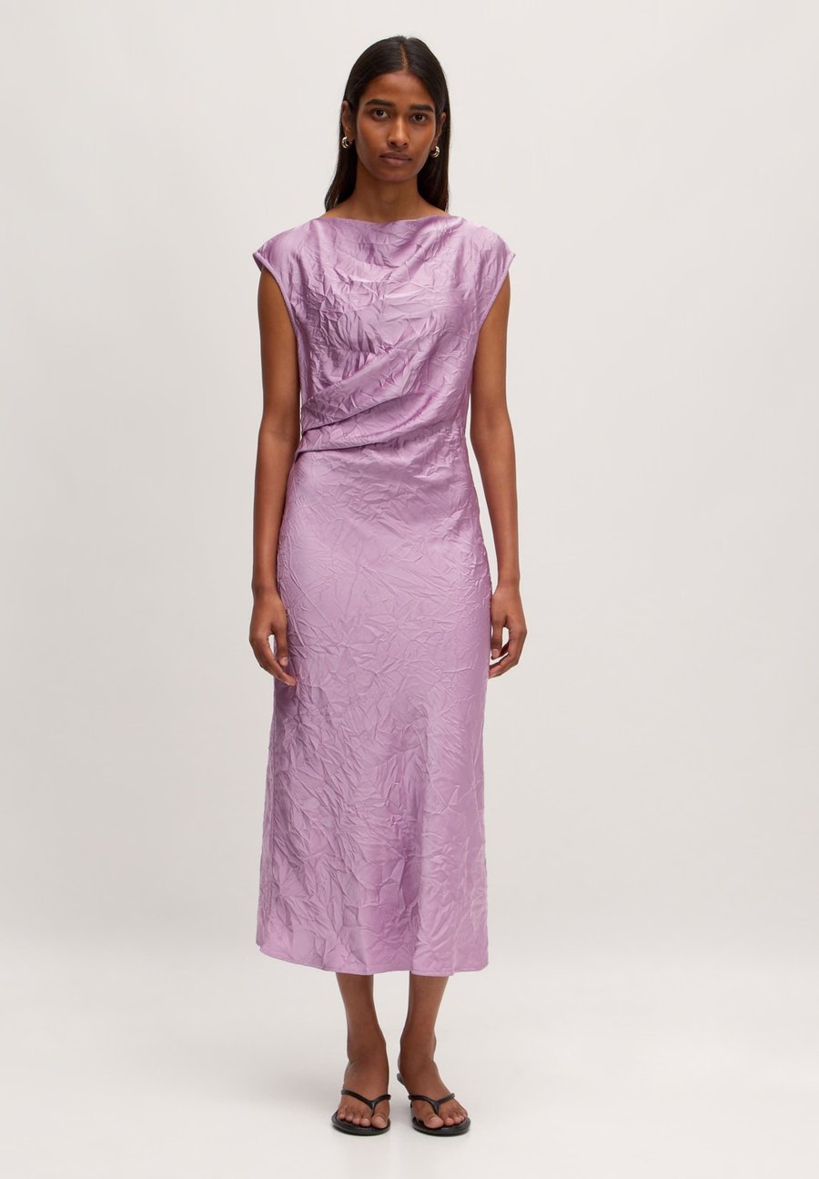 Платье EDITED MERYL, Lila/Purple
Платье EDITED MERYL, Lila/Purple