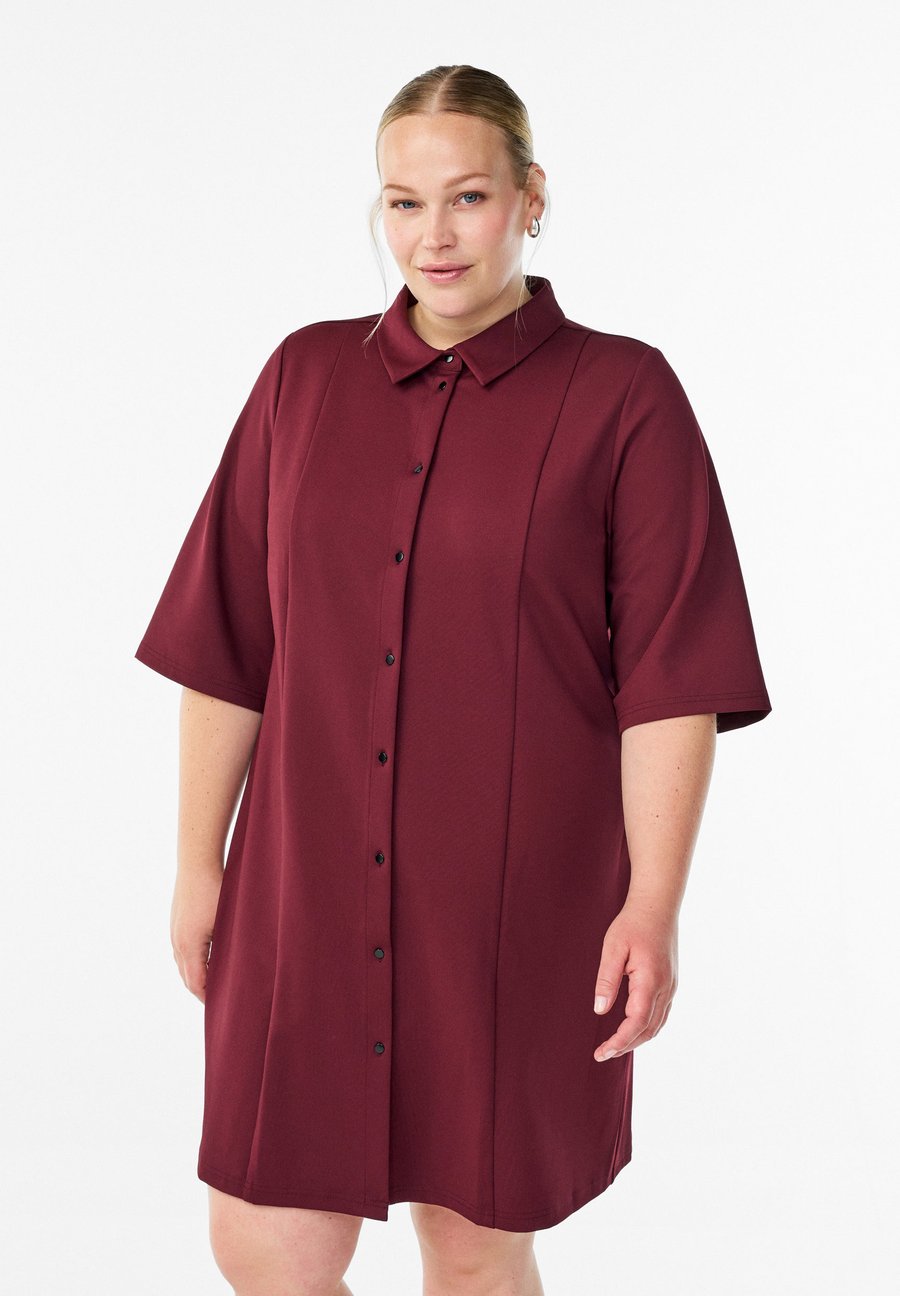 Платье Zizzi MIT 3/4-ÄRMELN, Port Royal/Dark Red
Платье Zizzi MIT 3/4-ÄRMELN, Port Royal/Dark Red