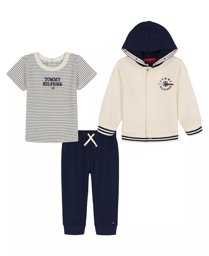 Комплект для мальчиков: футболка с полосками, худи на кнопках и джоггеры (3 предмета) Tommy Hilfiger
Комплект для мальчиков: футболка с полосками, худи на кнопках и джоггеры (3 предмета) Tommy Hilfiger
