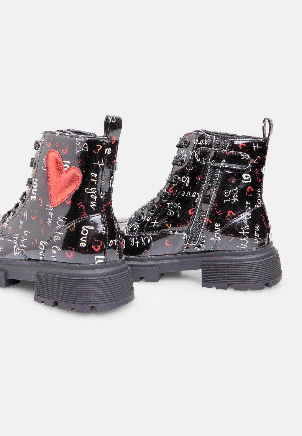 Ботильоны на шнуровке Bata, черный
Ботильоны на шнуровке Bata, черный