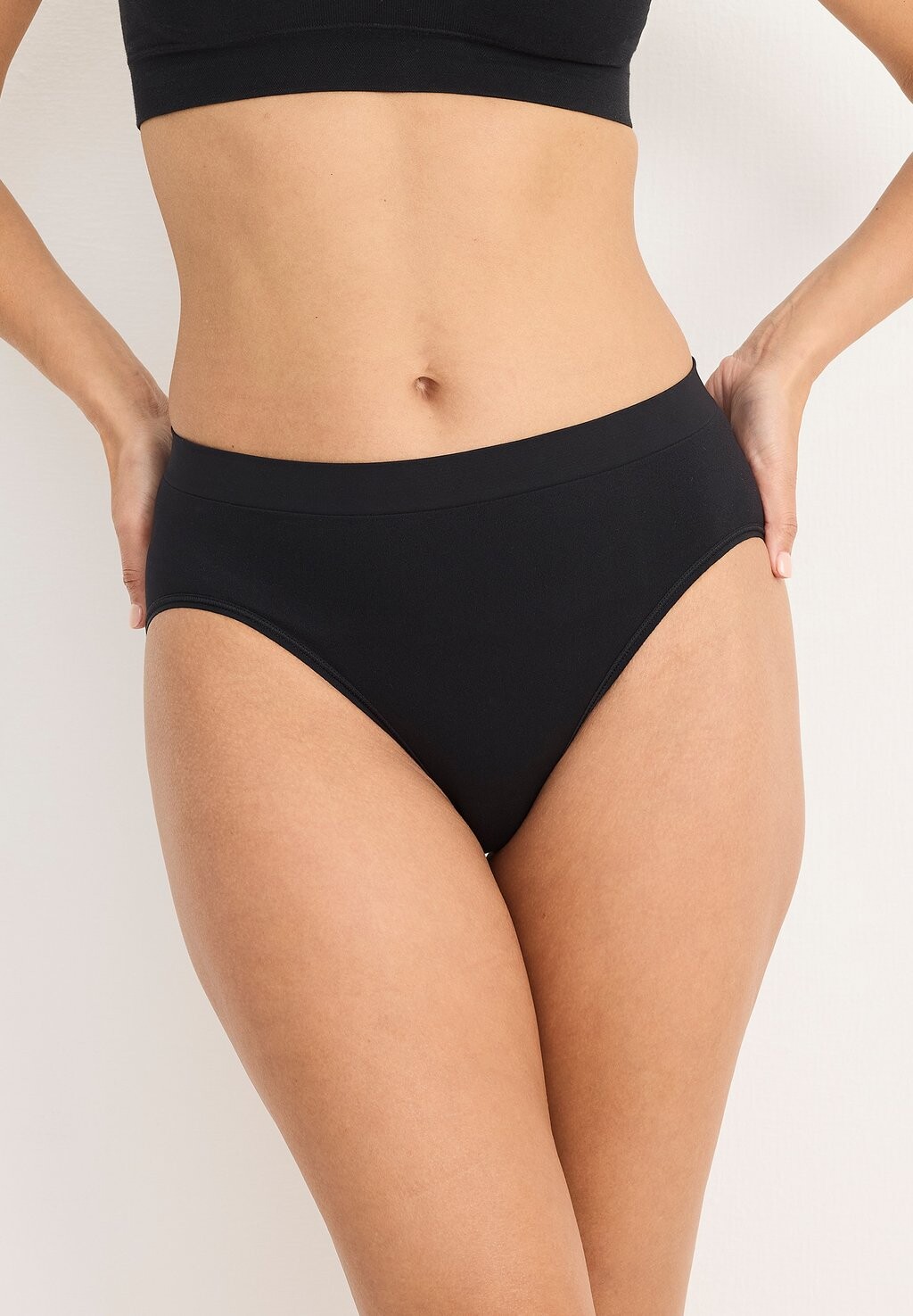 Трусы SEAMFREE HI-CUT Jockey, черный
Трусы SEAMFREE HI-CUT Jockey, черный