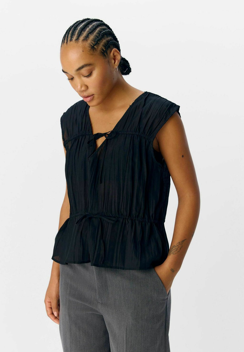 Топ ÄRMELLOSES - Blouse Object, черный
Топ ÄRMELLOSES - Blouse Object, черный