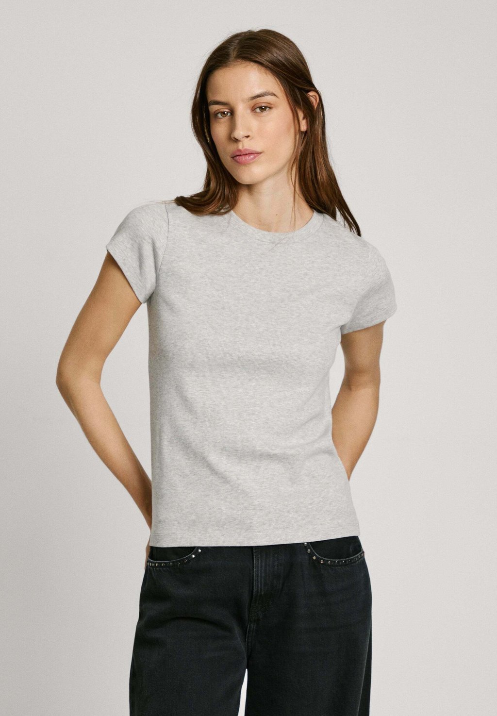 Базовая футболка Pepe Jeans, серый
Базовая футболка Pepe Jeans, серый