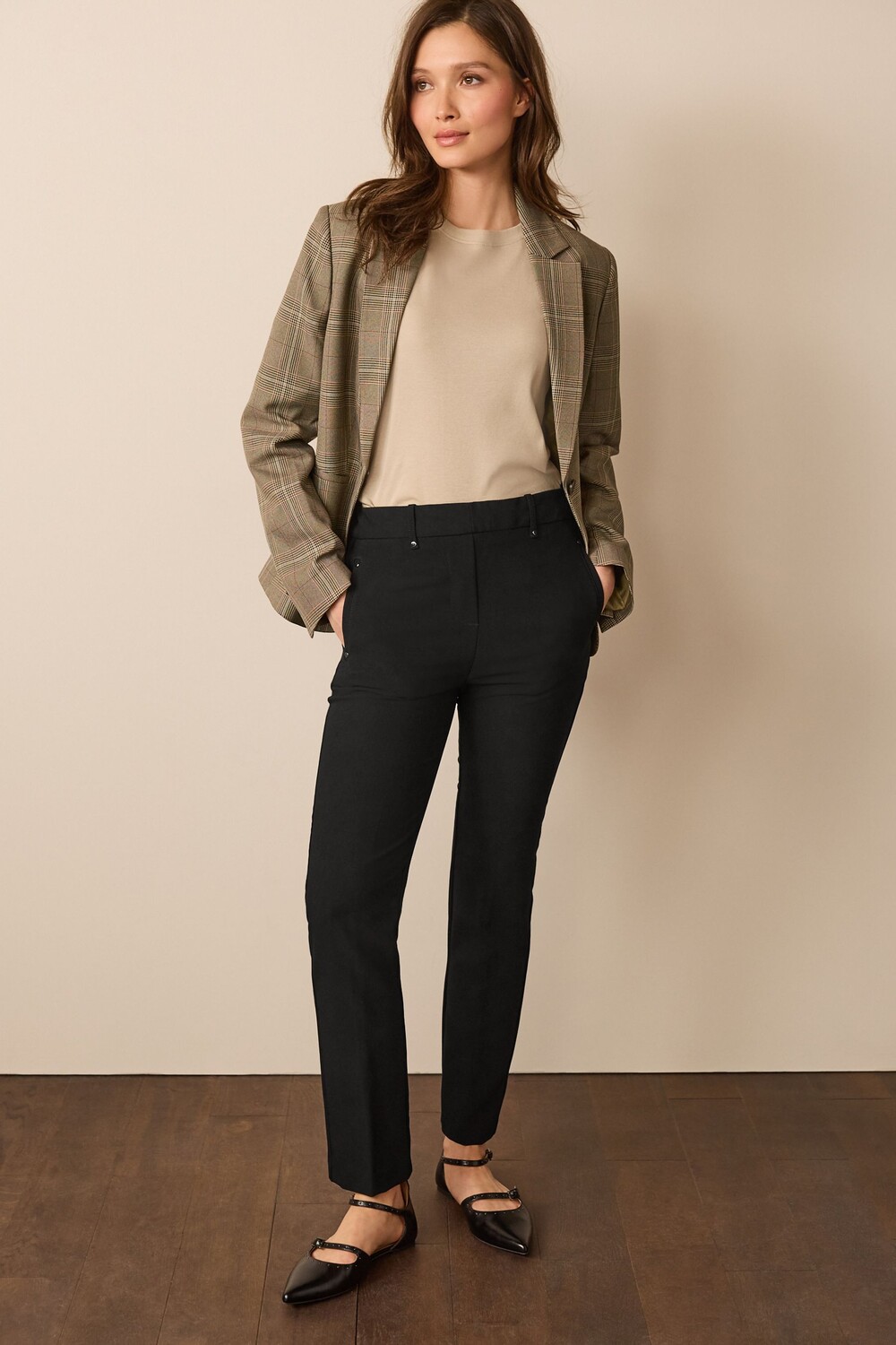 Брюки без застежки с эластичной спинкой и прямыми штанинами Next, черный
Брюки без застежки с эластичной спинкой и прямыми штанинами Next, черный