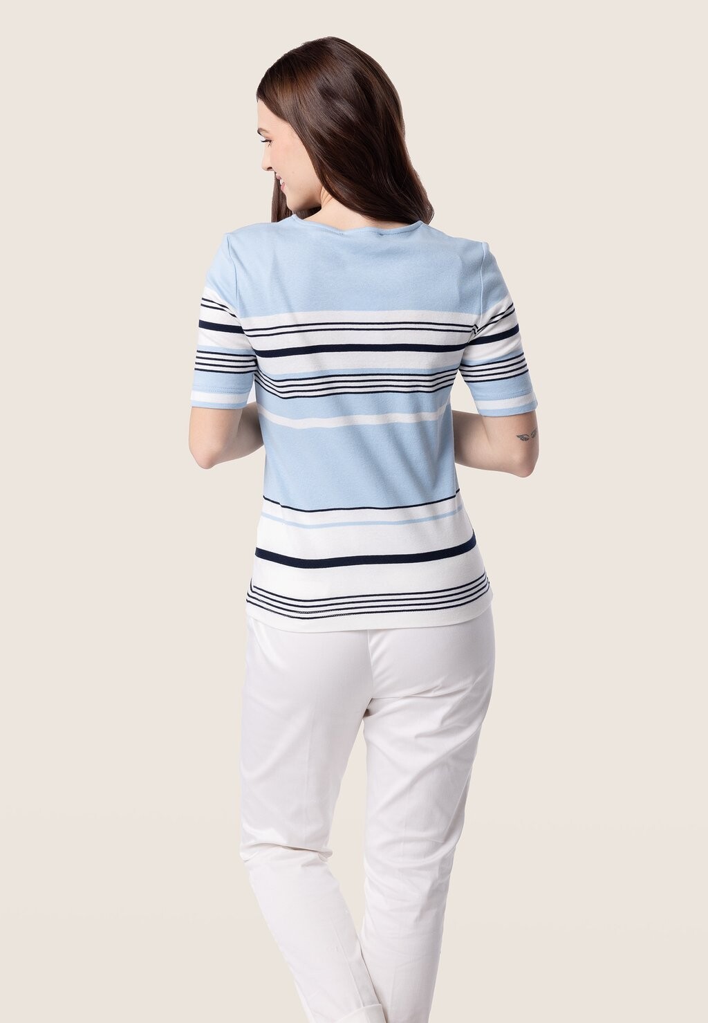 Футболка с принтом QUIOSQUE, синий
Футболка с принтом QUIOSQUE, синий