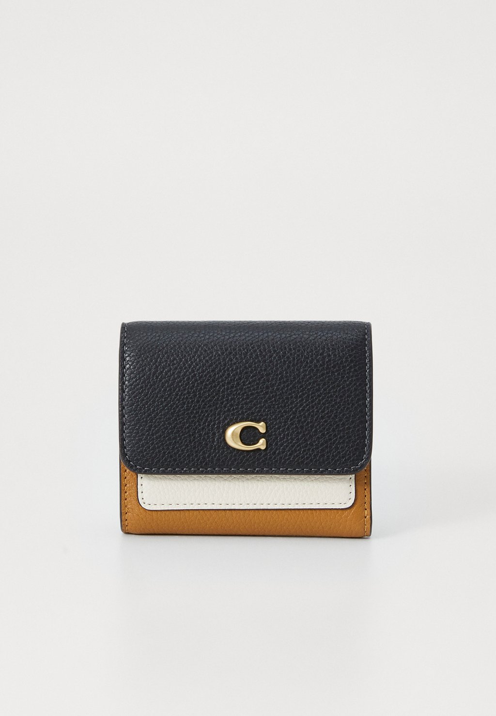 Кошелек ESSENTIAL SMALL FLAP WALLET COACH, черный
Кошелек ESSENTIAL SMALL FLAP WALLET COACH, черный