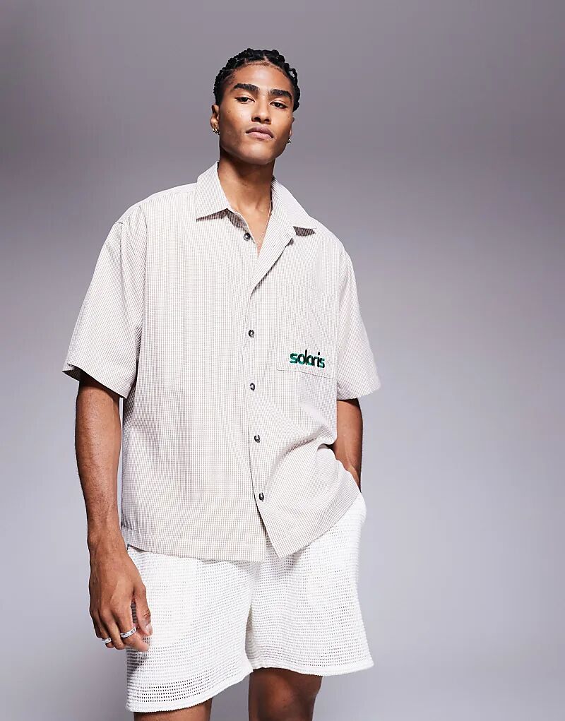 Рубашка свободного кроя в клетку ASOS DESIGN бежевого цвета с вышивкой на груди
Рубашка свободного кроя в клетку ASOS DESIGN бежевого цвета с вышивкой на груди