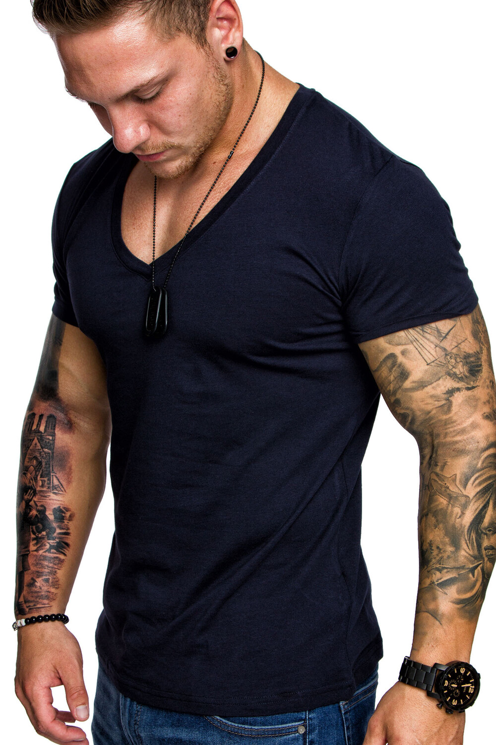 Футболка Amaci&Sons mit V Ausschnitt EUGENE, цвет Navyblau
Футболка Amaci&Sons mit V Ausschnitt EUGENE, цвет Navyblau