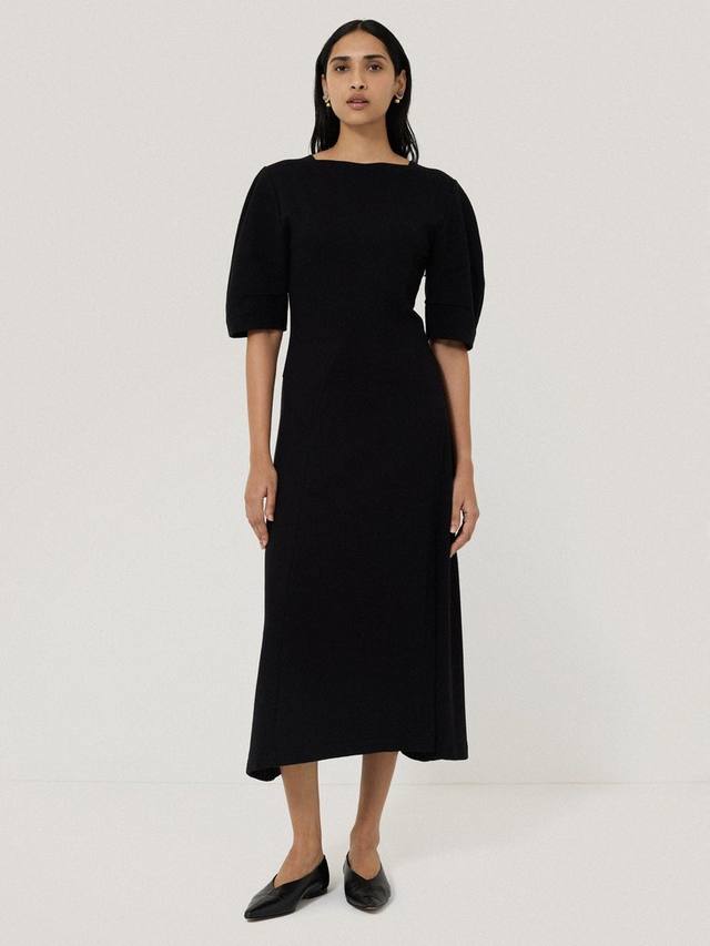 Трикотажное платье с угловыми швами Jigsaw, черный
Трикотажное платье с угловыми швами Jigsaw, черный