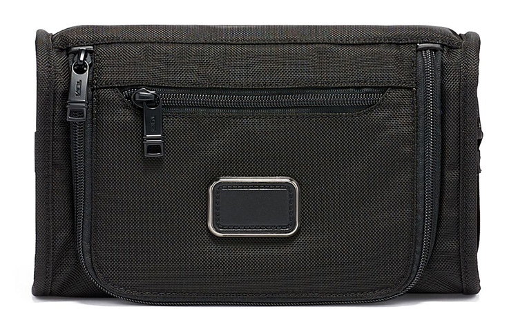 Нейлоновая косметичка унисекс черная TUMI
Нейлоновая косметичка унисекс черная TUMI