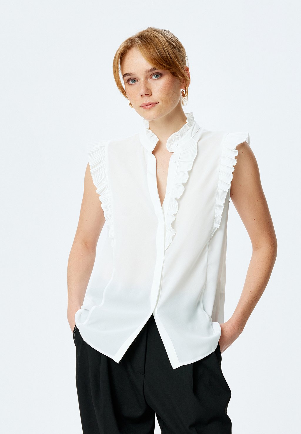 Блузка на пуговицах Koton, кремовый
Блузка на пуговицах Koton, кремовый