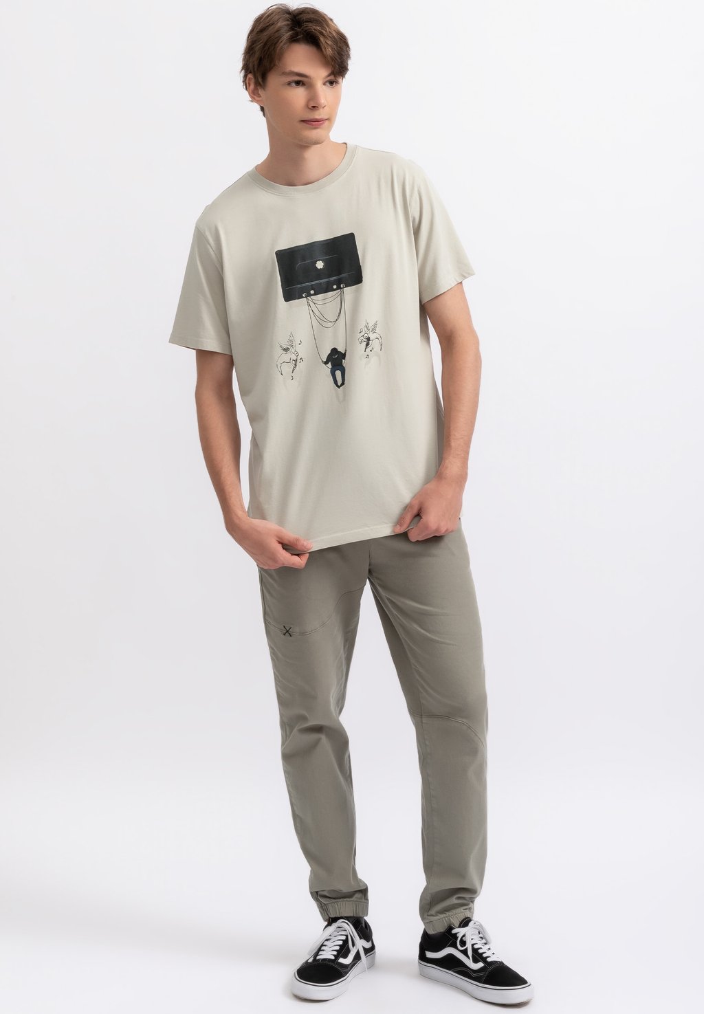 Футболка с принтом TEKBANT KAFT, бежевый
Футболка с принтом TEKBANT KAFT, бежевый