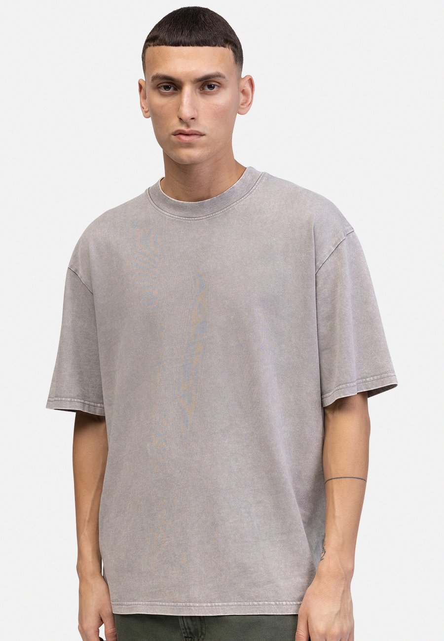 Футболка Redefined Rebel GOMES, Mourning Dove/Off-White, Белый, Футболка Redefined Rebel GOMES, Mourning Dove/Off-White
Футболка Redefined Rebel GOMES, Mourning Dove/Off-White, Белый, Футболка Redefined Rebel GOMES, Mourning Dove/Off-White