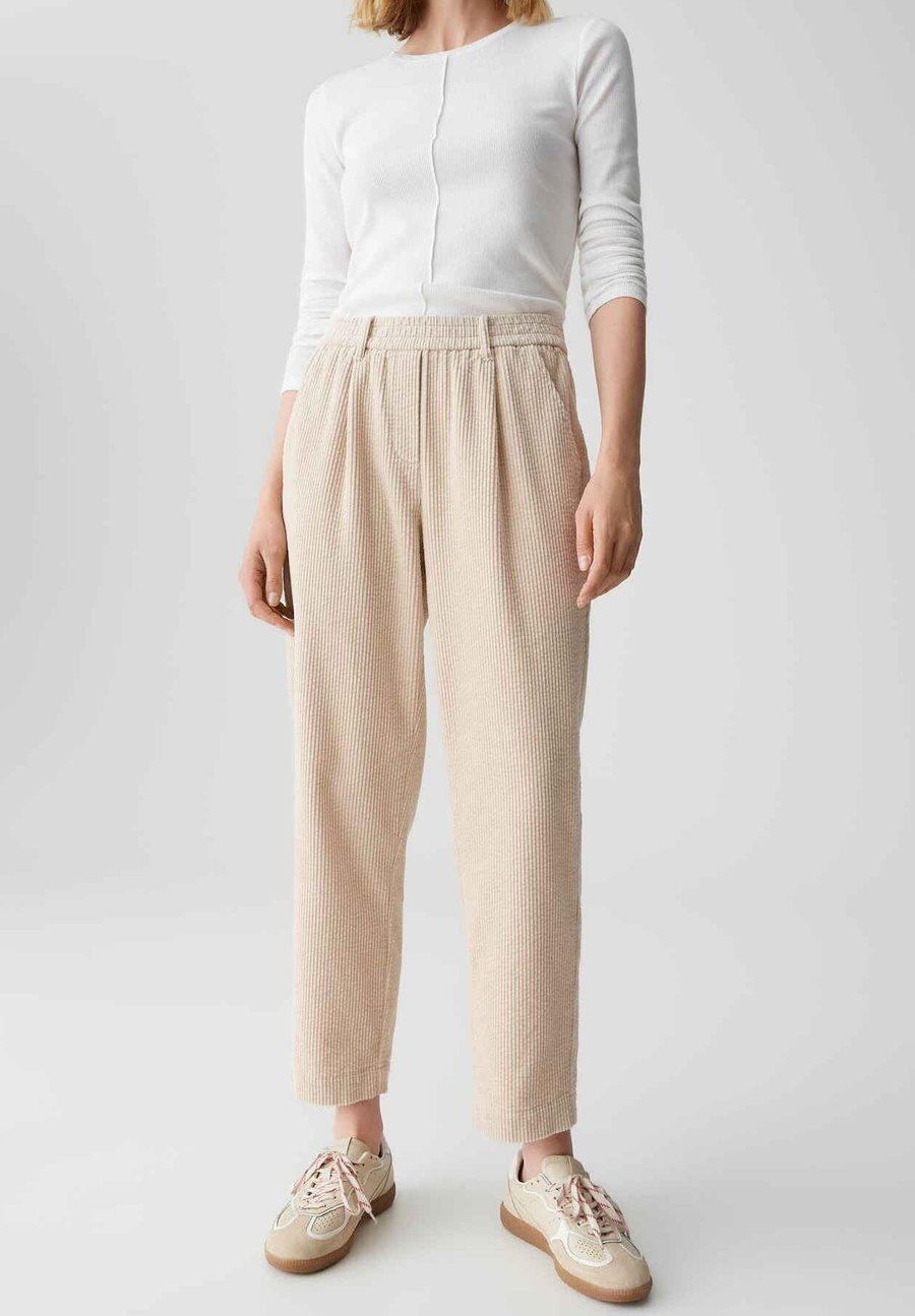 Брюки OPUS MID RISE RELAXED FIT, Macadamia/Beige
Брюки OPUS MID RISE RELAXED FIT, Macadamia/Beige