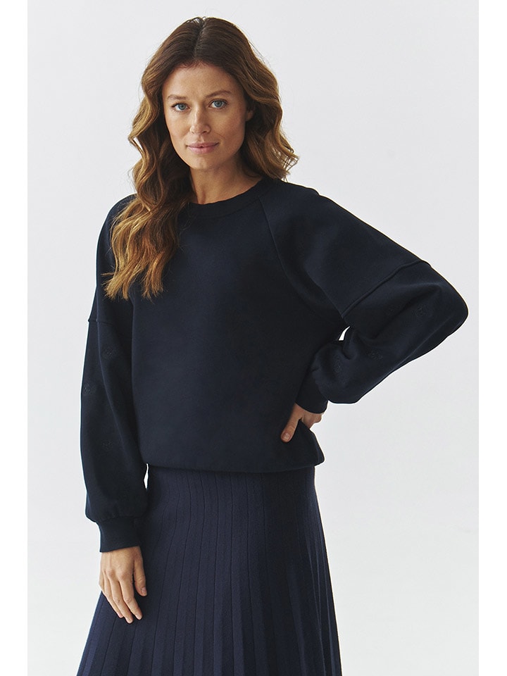 TATUUM Толстовка "Fame" темно-синего цвета
TATUUM Толстовка "Fame" темно-синего цвета