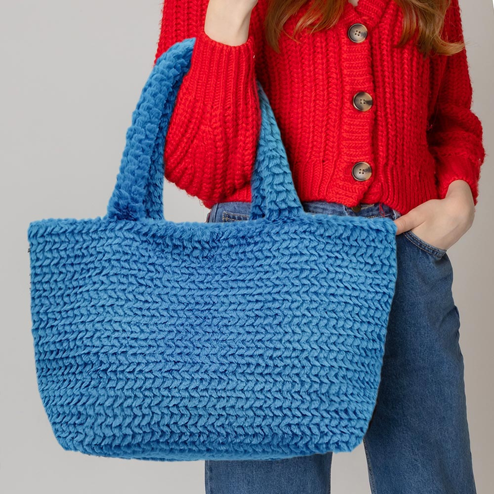 Сумка-тоут из пушистого меха FASHNZFAB, синий
Сумка-тоут из пушистого меха FASHNZFAB, синий