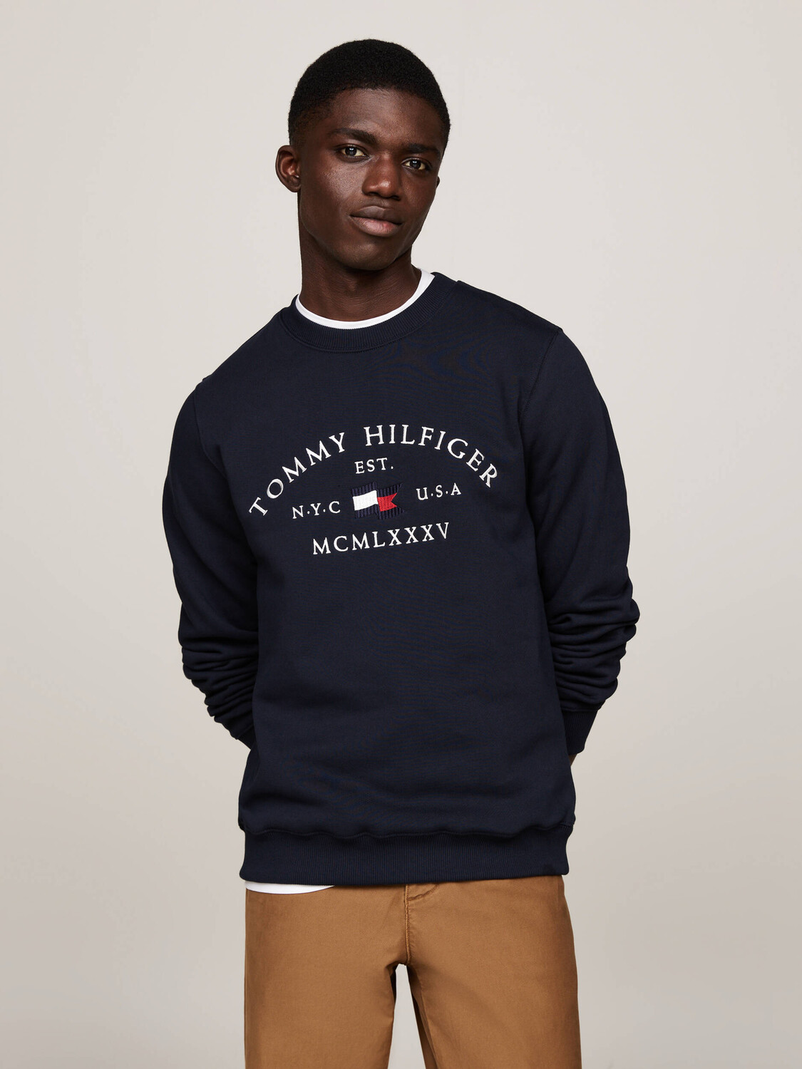 Толстовка Tommy Hilfiger Regular Fit, темно-синий
Толстовка Tommy Hilfiger Regular Fit, темно-синий