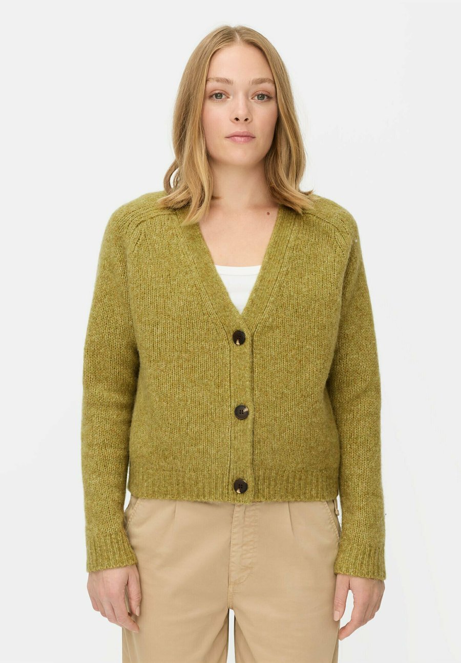 Кардиган camel active MIT RAGLANÄRMELN UND KNOPFVERSCHLUSS, Capulet Olive/Olive
Кардиган camel active MIT RAGLANÄRMELN UND KNOPFVERSCHLUSS, Capulet Olive/Olive