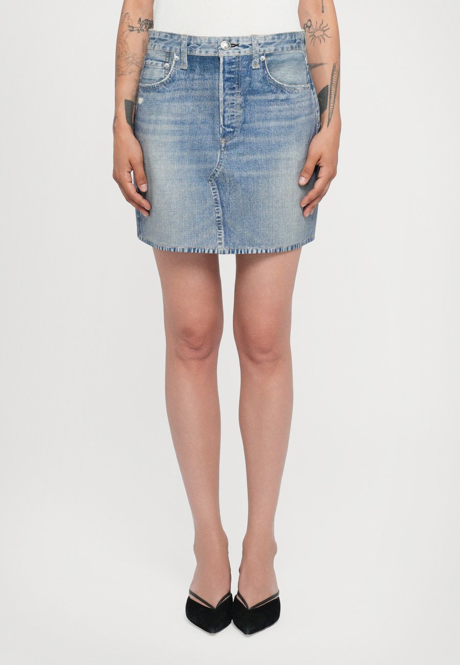 Юбка rag & bone MIRAMAR PONTE MINI SKIRT, Light Blue Denim/Light Blue
Юбка rag & bone MIRAMAR PONTE MINI SKIRT, Light Blue Denim/Light Blue