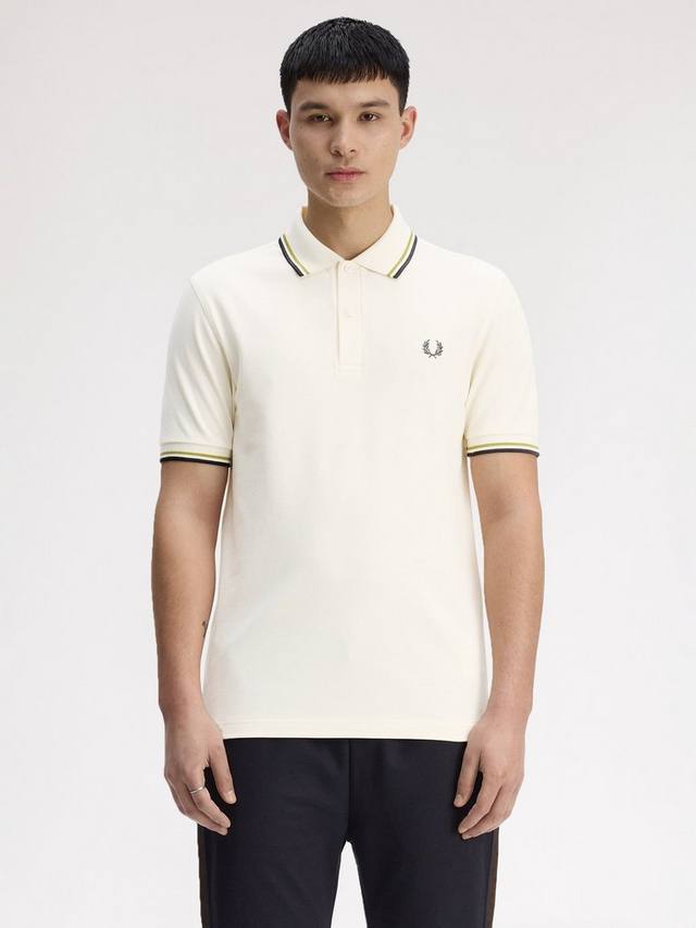 Поло Fred Perry
Поло Fred Perry