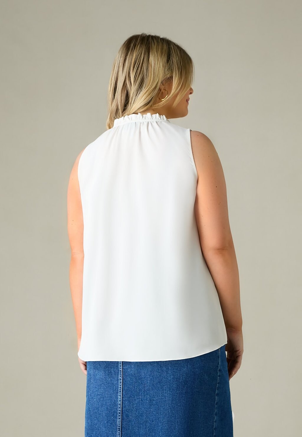 Блузка Ruffle Neck Live Unlimited London, кремовый
Блузка Ruffle Neck Live Unlimited London, кремовый