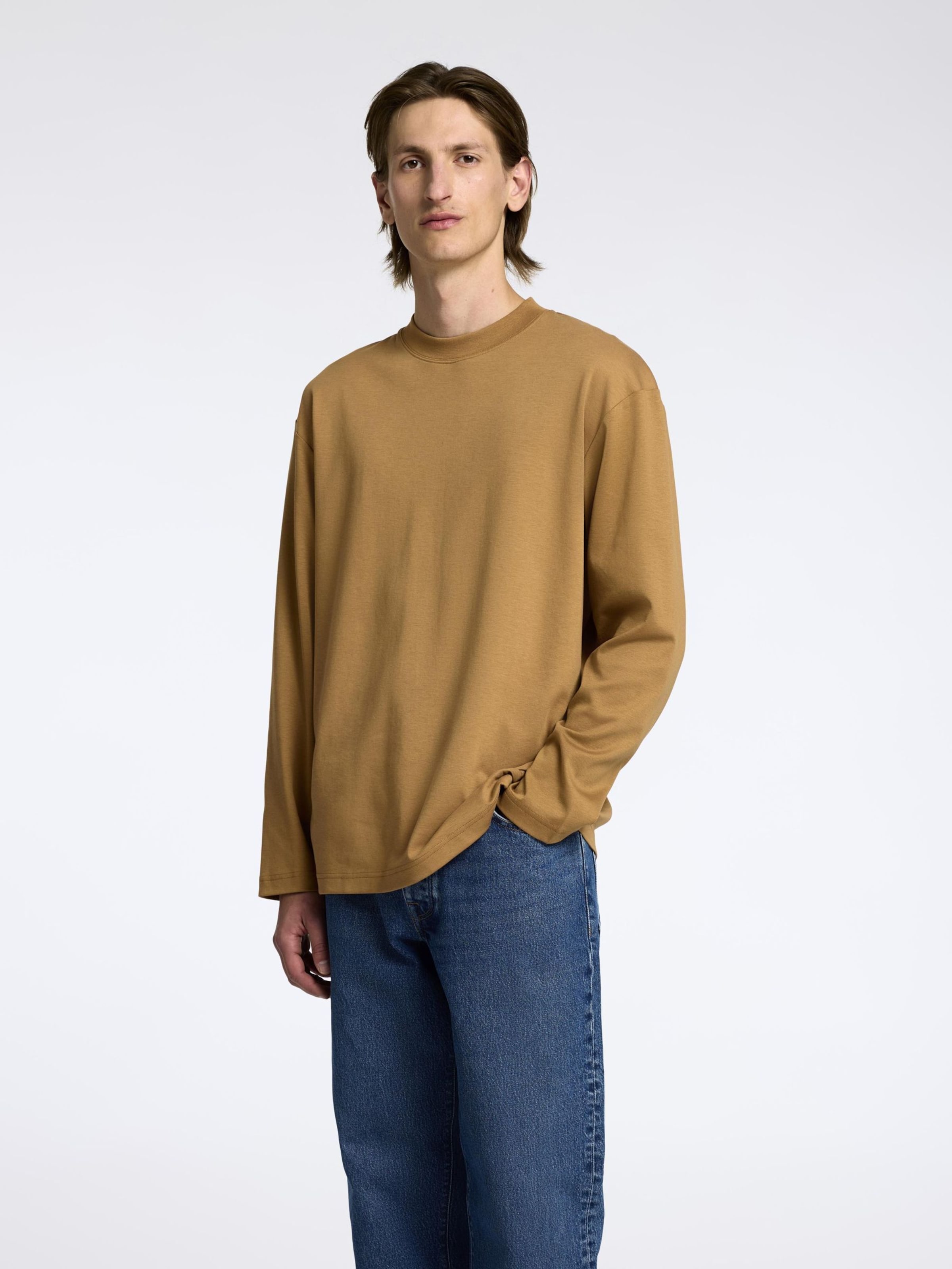 SELECTED Лонгслив в коричневом цвете
SELECTED Лонгслив в коричневом цвете