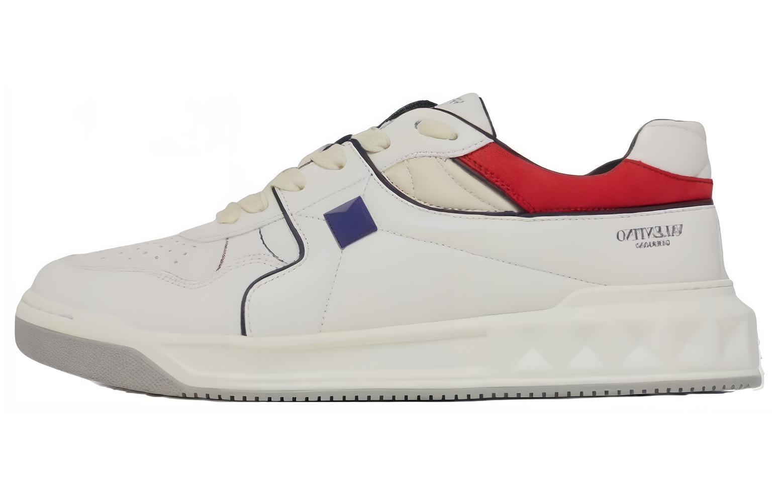 Кроссовки Garavani One Stud Lace Up Valentino, White 
Кроссовки Garavani One Stud Lace Up Valentino, White