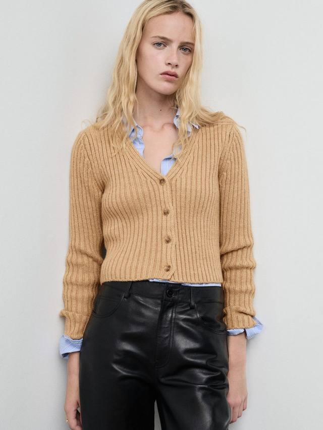 Юки кардиган с V-образным вырезом и резинкой Mango, Medium Brown
Юки кардиган с V-образным вырезом и резинкой Mango, Medium Brown