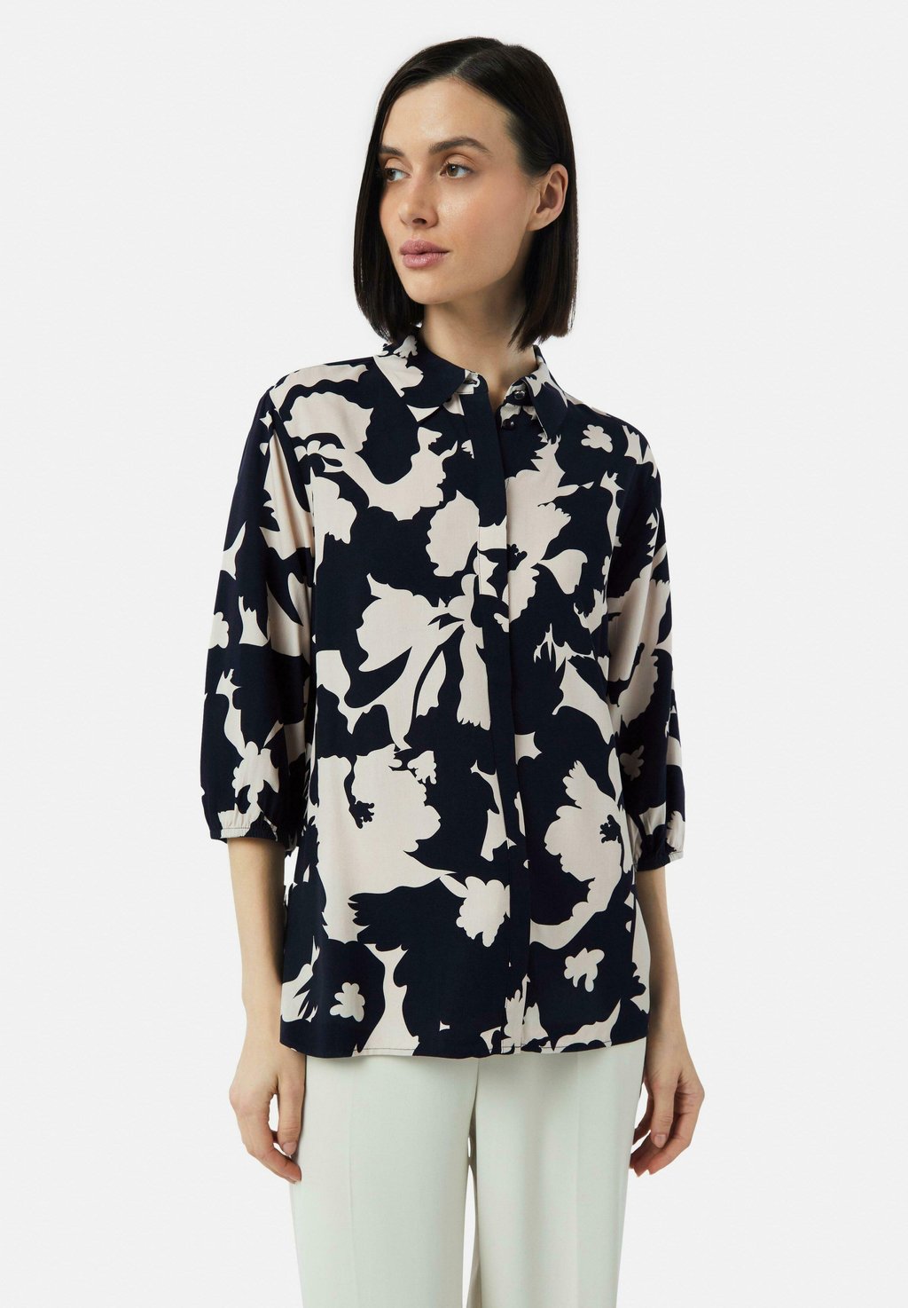 Блузка на пуговицах MIT ALL-OVER-PRINT UND 3/4-ÄRMELN comma, черный
Блузка на пуговицах MIT ALL-OVER-PRINT UND 3/4-ÄRMELN comma, черный