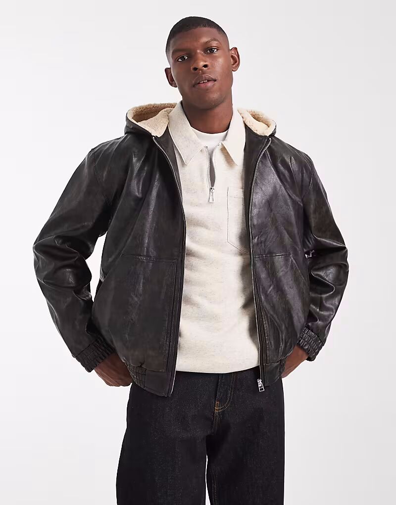 Куртка-бомбер из искусственной кожи с капюшоном на подкладке из искусственной кожи черного цвета Asos Design
Куртка-бомбер из искусственной кожи с капюшоном на подкладке из искусственной кожи черного цвета Asos Design