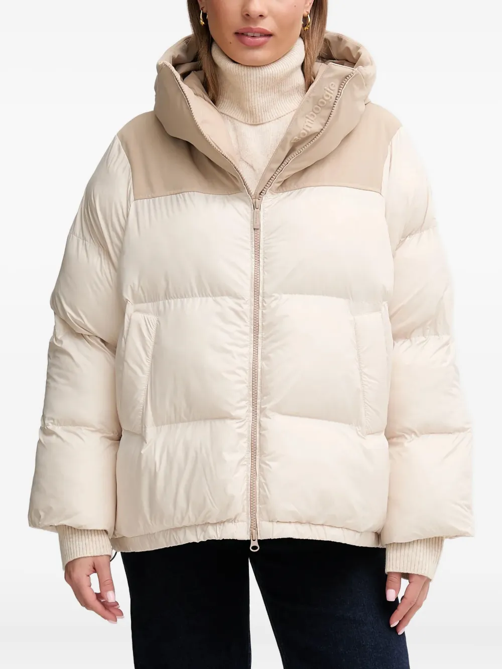 Куртка Nagoja с капюшоном Bomboogie, белый
Куртка Nagoja с капюшоном Bomboogie, белый