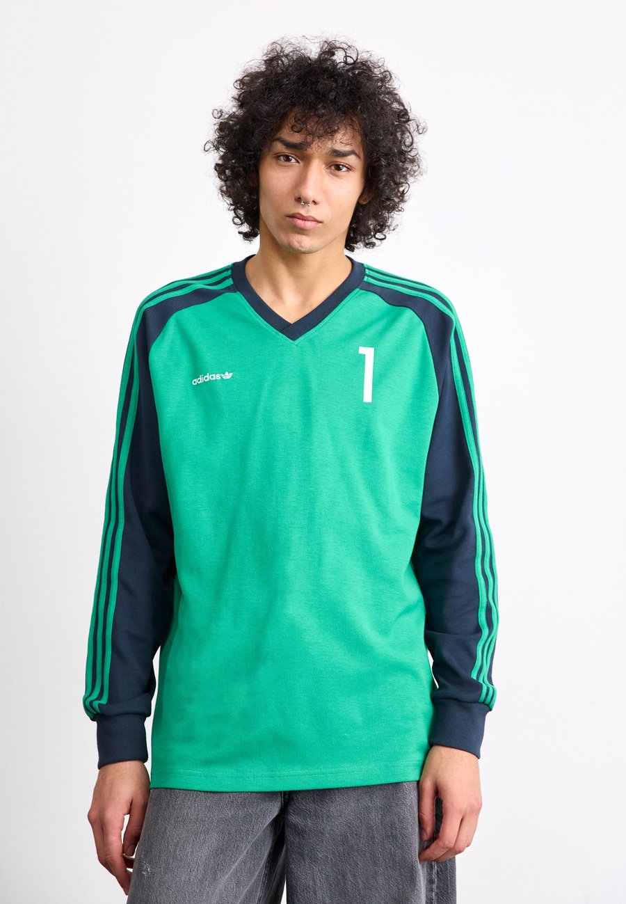 Топ Adidas Originals Long sleeved top, Semi Court Green/Green
Топ Adidas Originals Long sleeved top, Semi Court Green/Green