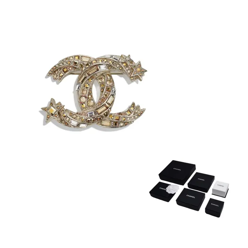 Брошь Women's CHANEL
Брошь Women's CHANEL