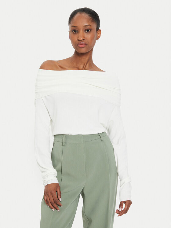 Свитер обычного кроя Kontatto, экрю
Свитер обычного кроя Kontatto, экрю