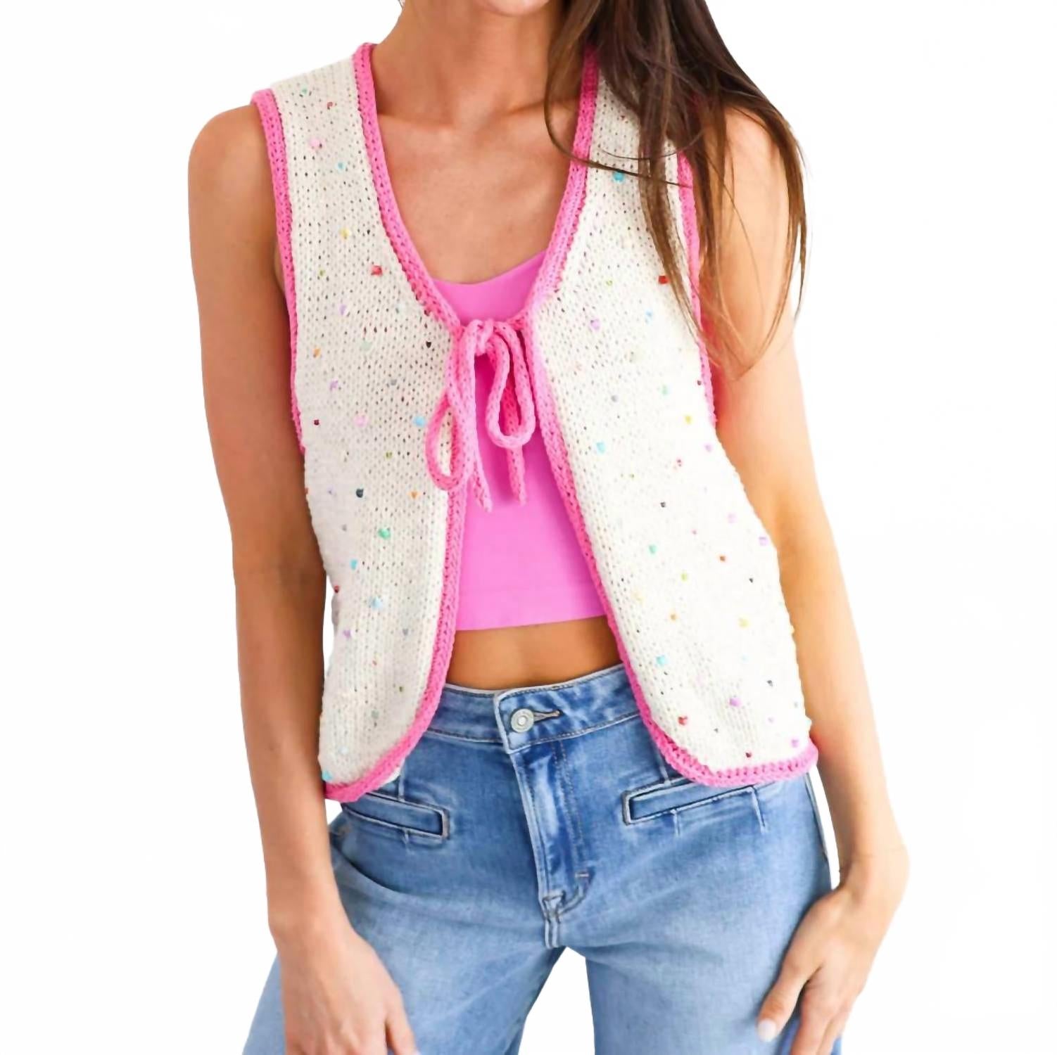 Жилет для куклы в цвете экрю Vero Alfie, Ecru
Жилет для куклы в цвете экрю Vero Alfie, Ecru