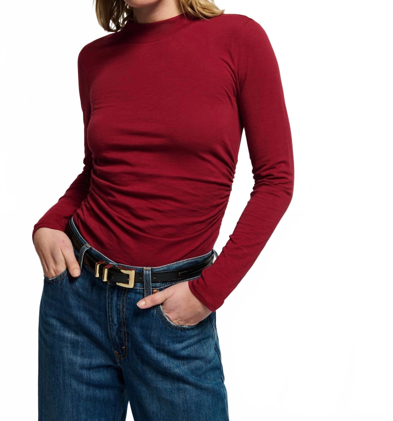 Рита Топ с высоким воротником в датском красном Nation LTD
Рита Топ с высоким воротником в датском красном Nation LTD