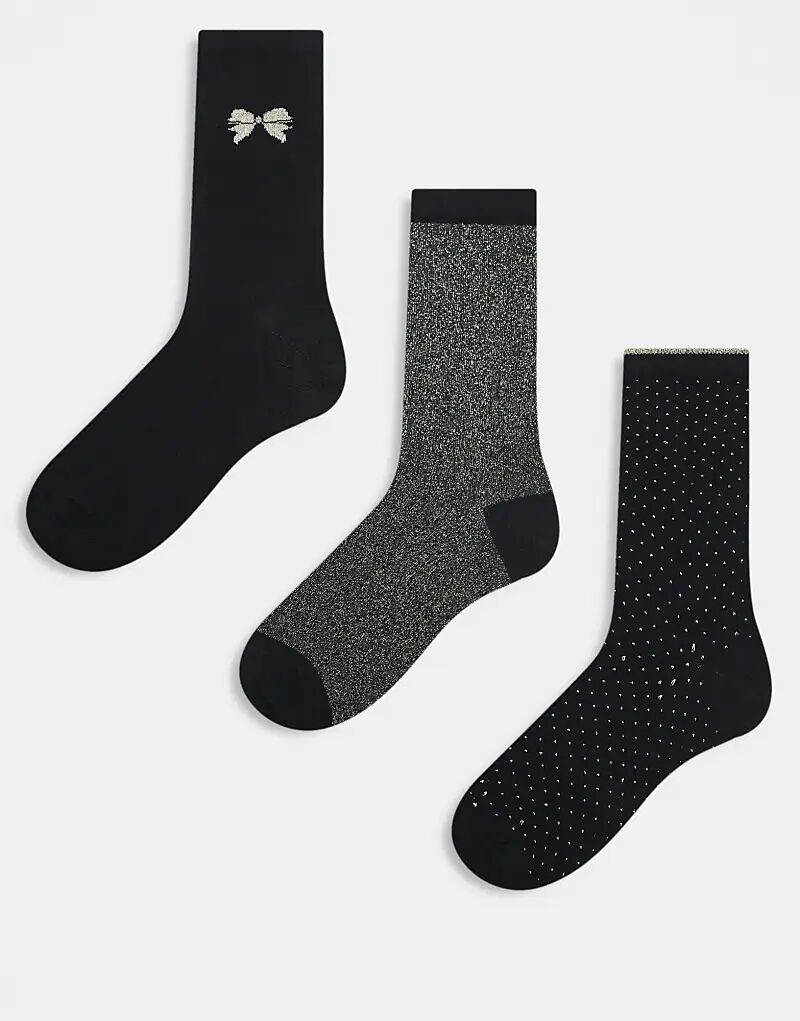 ONLY подарочная коробка из 3 упаковок носков в черном и золотом цвете
ONLY подарочная коробка из 3 упаковок носков в черном и золотом цвете