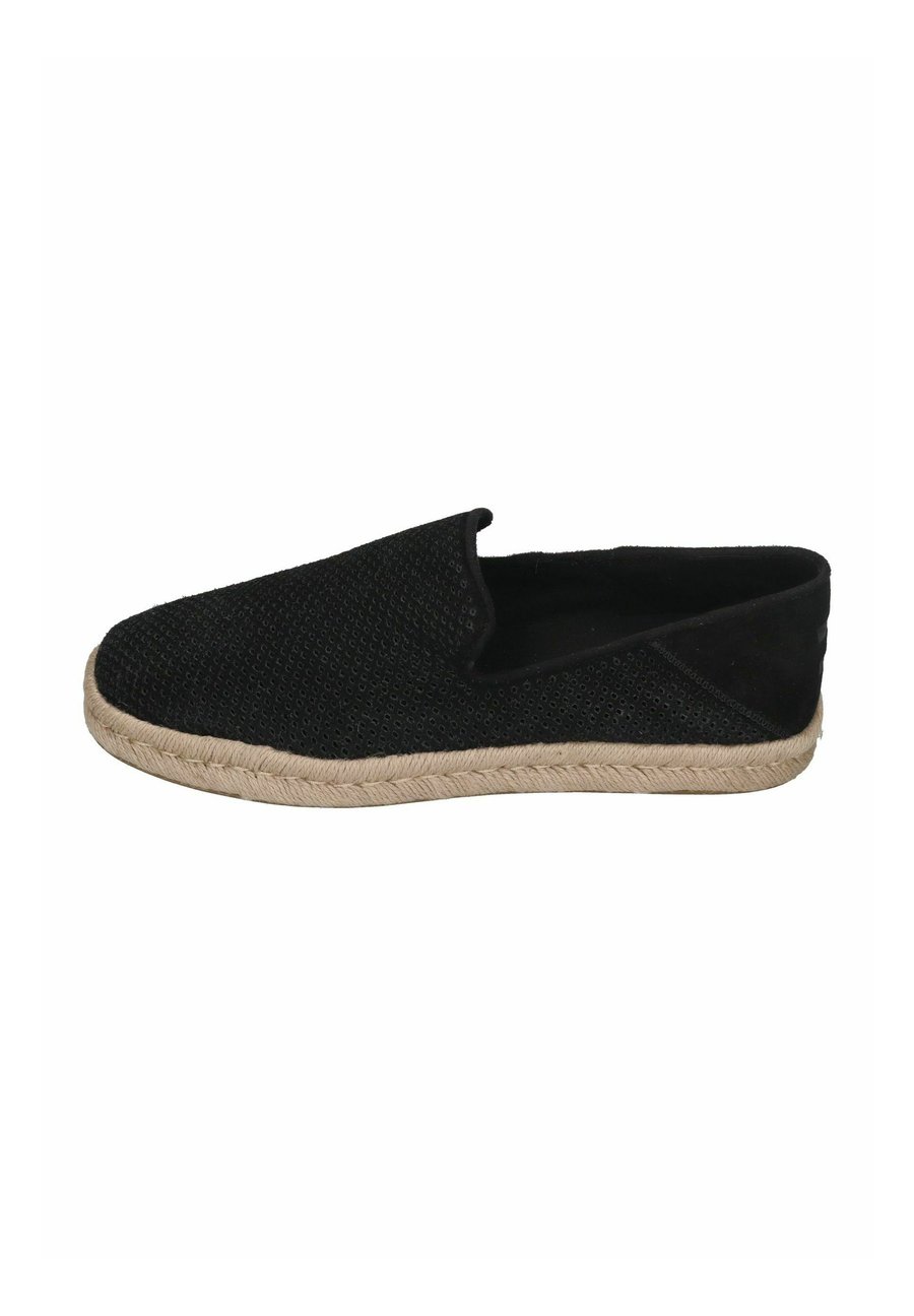 Лоферы TOMS SANTIAGO, Black Diamond Perforated Suede/Black
Лоферы TOMS SANTIAGO, Black Diamond Perforated Suede/Black