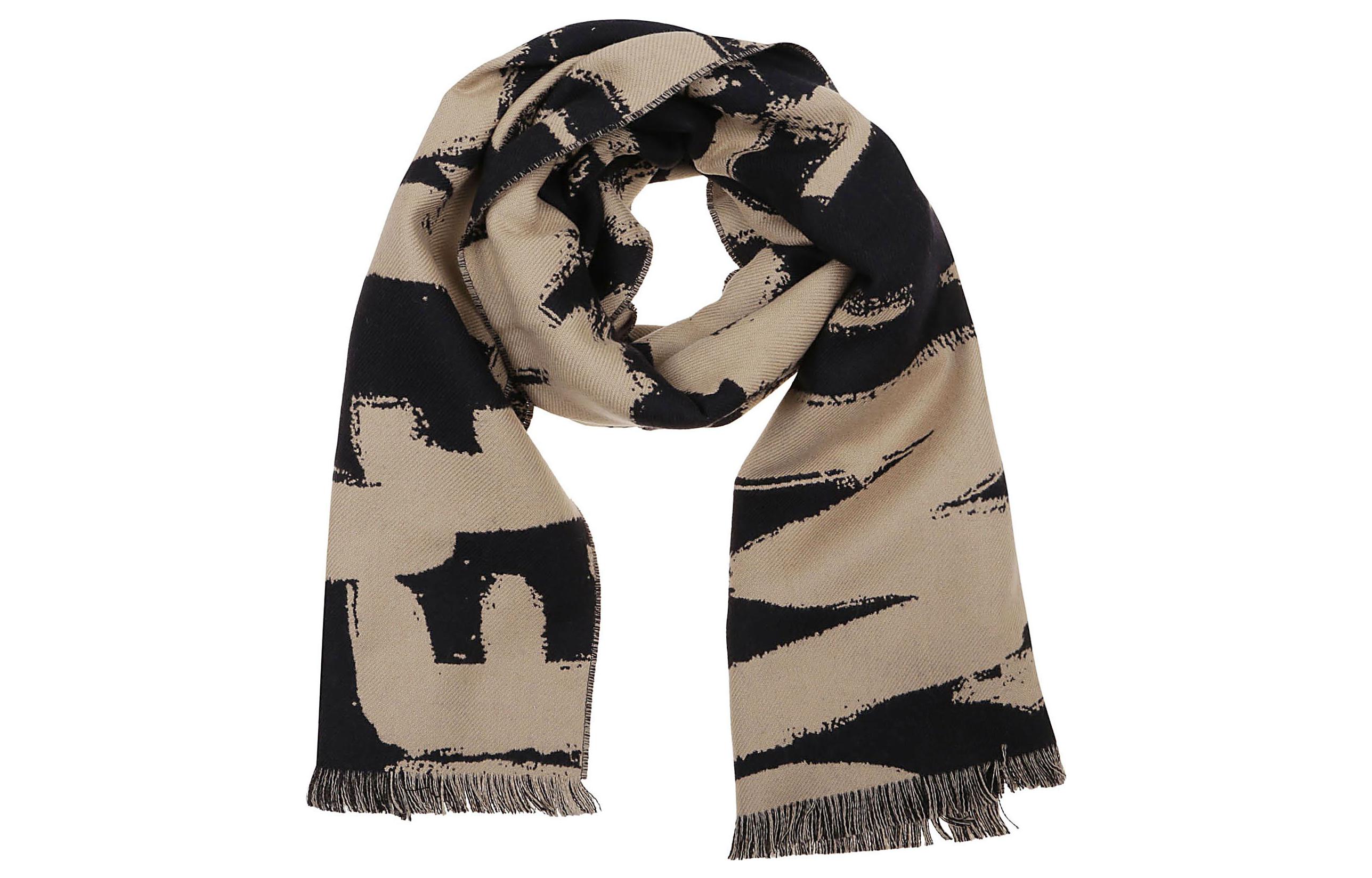 Шарф Allover Graffiti Alexander McQueen, черный/бежевый
Шарф Allover Graffiti Alexander McQueen, черный/бежевый