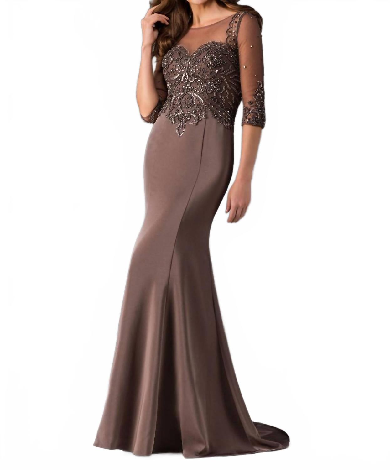 Шелковое креповое платье с бисером в цвете мокко MGNY, мокко
Шелковое креповое платье с бисером в цвете мокко MGNY, мокко