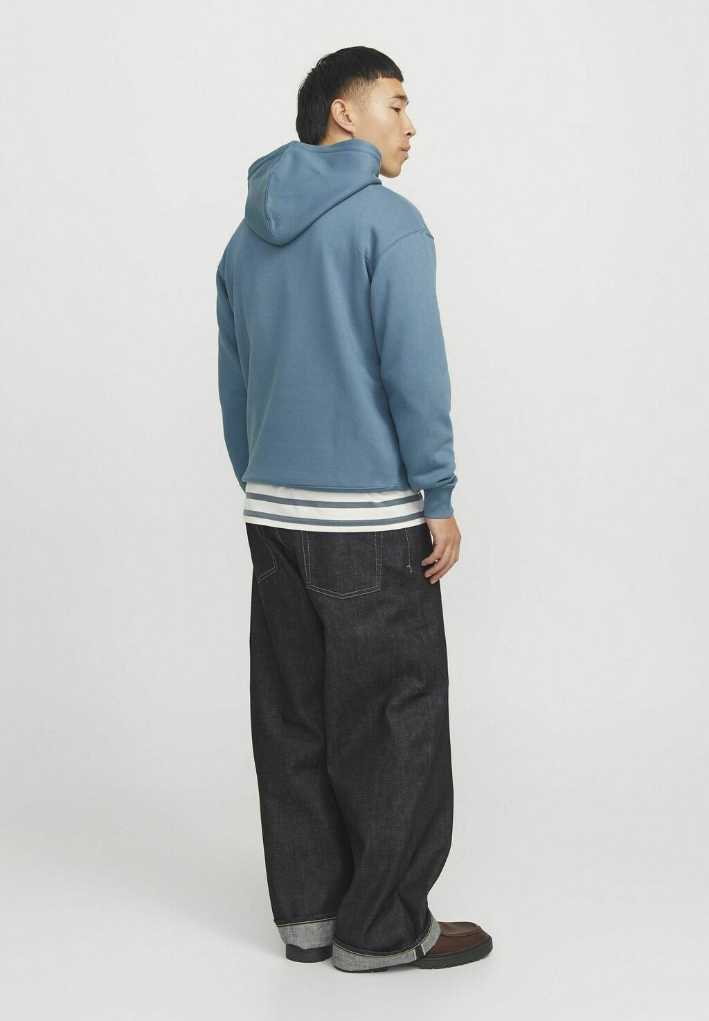 Толстовка с капюшоном JJESTAR Jack & Jones, синий
Толстовка с капюшоном JJESTAR Jack & Jones, синий