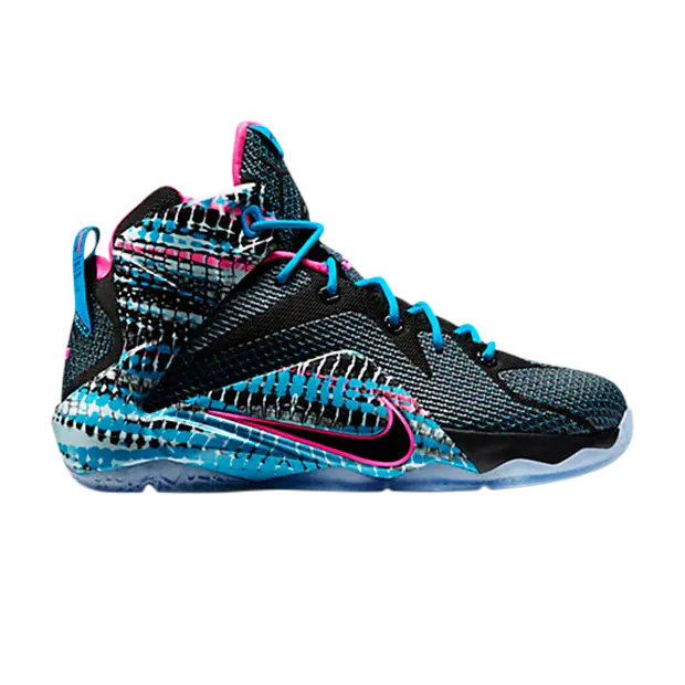 Кроссовки Nike LeBron 12 GS '23 Chromosomes', черный
Кроссовки Nike LeBron 12 GS '23 Chromosomes', черный