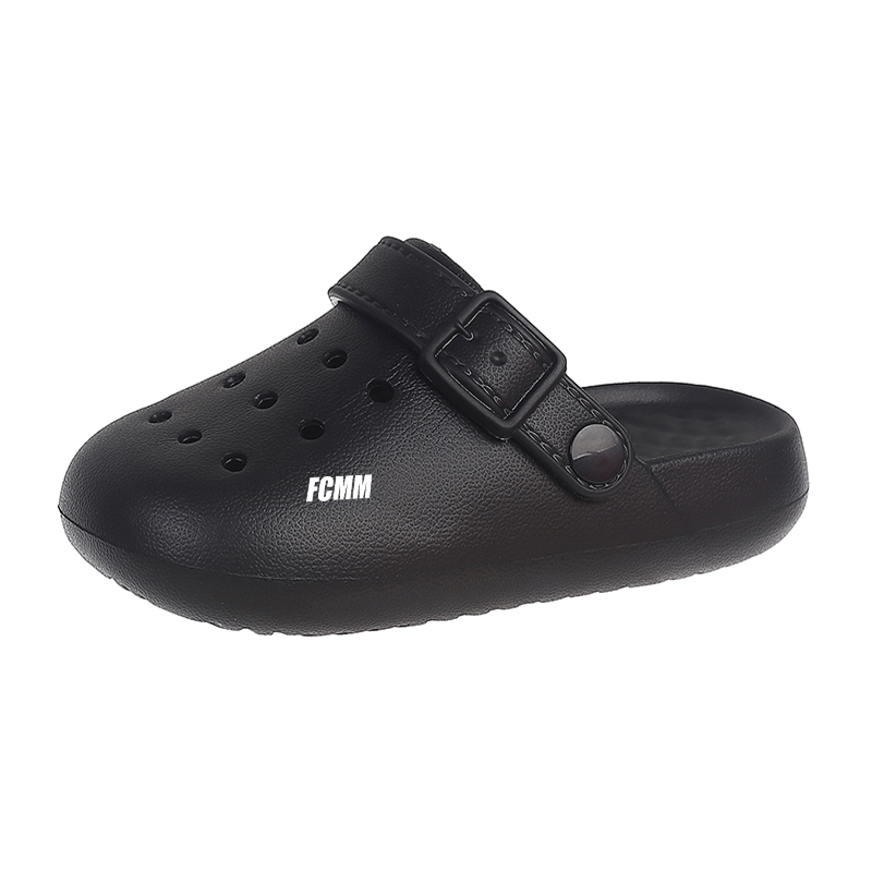 Детские кроссовки для бега FCMM, черный
Детские кроссовки для бега FCMM, черный