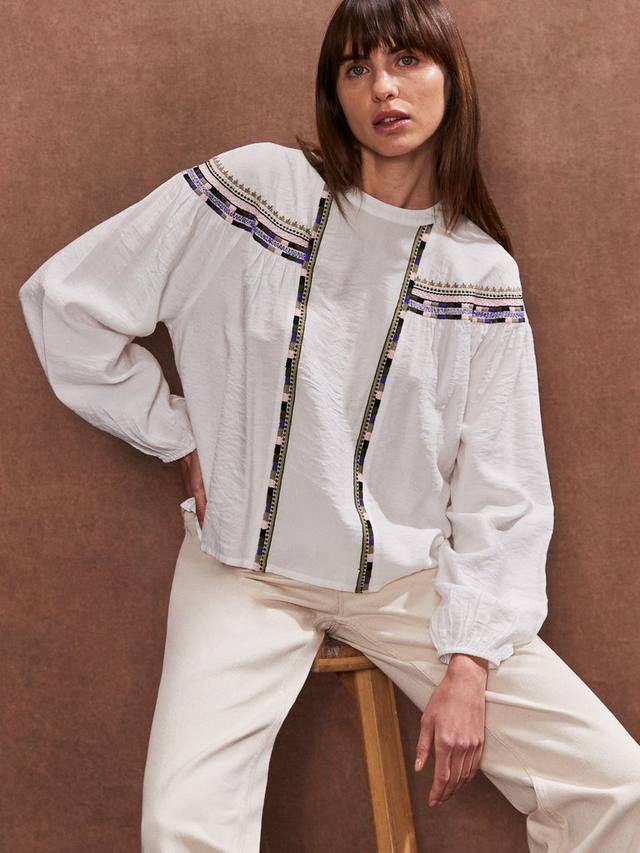 Блузка с множеством вышитых деталей Ro&Zo, белый
Блузка с множеством вышитых деталей Ro&Zo, белый