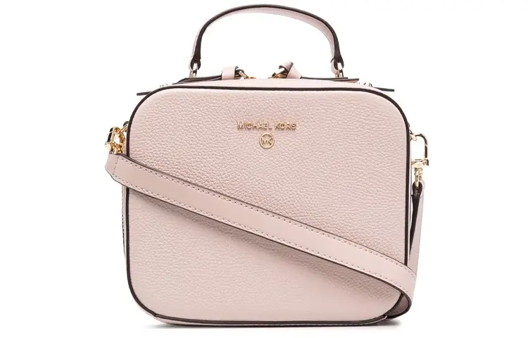 Сумка из коллекции багажа MICHAEL KORS
Сумка из коллекции багажа MICHAEL KORS