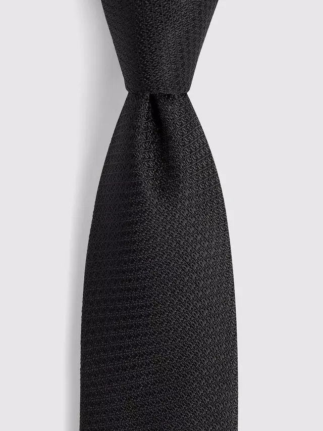 Галстук Moss Textured, черный
Галстук Moss Textured, черный