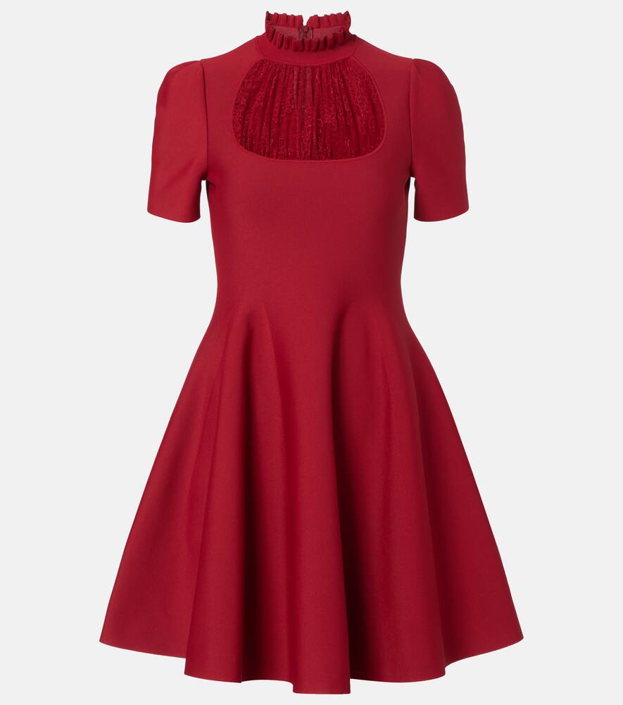 Мини-платье с кружевной отделкой McQueen, Crimson
Мини-платье с кружевной отделкой McQueen, Crimson