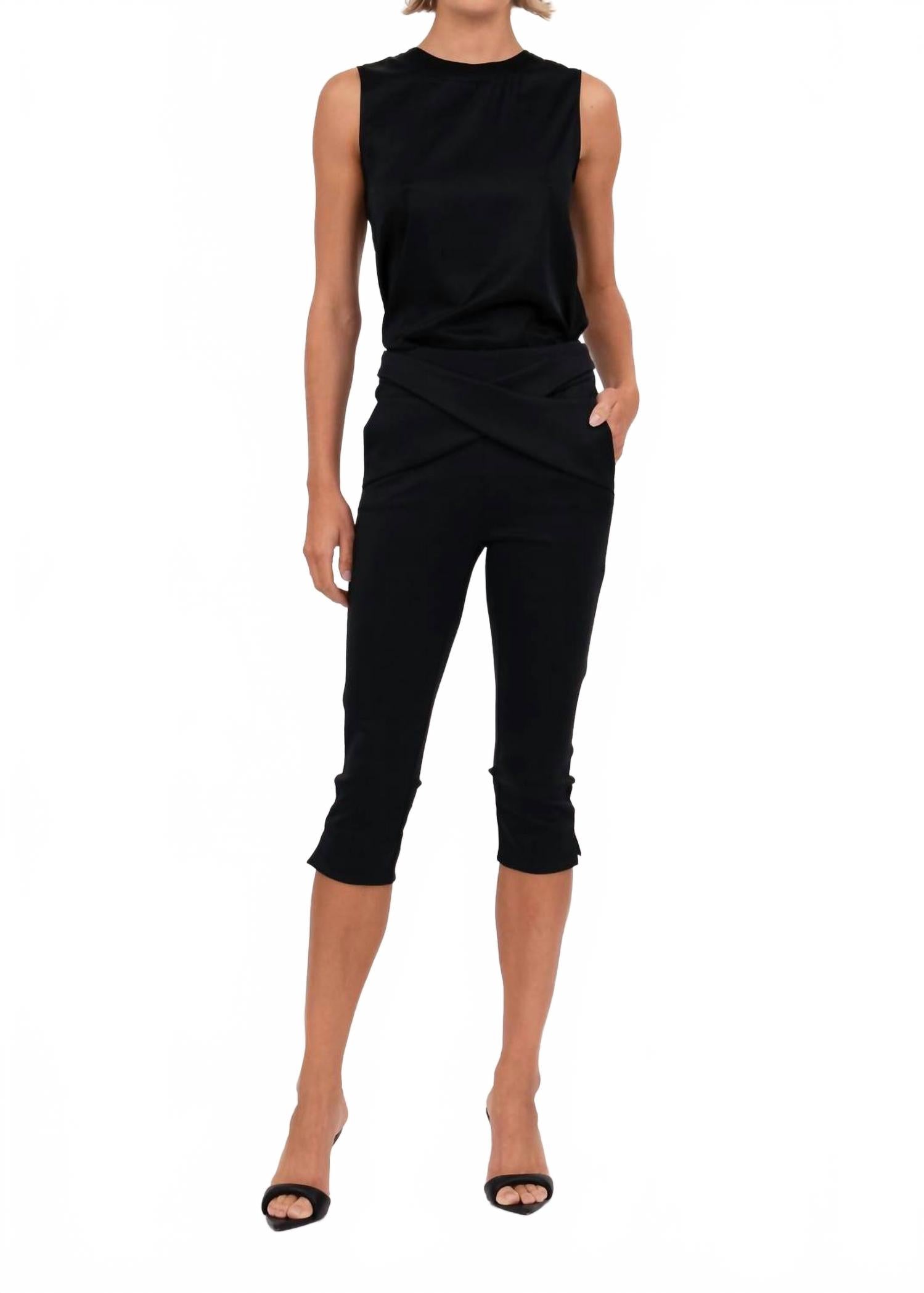 Брюки-капри Aiyla черного цвета NONCHALANTLABEL
Брюки-капри Aiyla черного цвета NONCHALANTLABEL