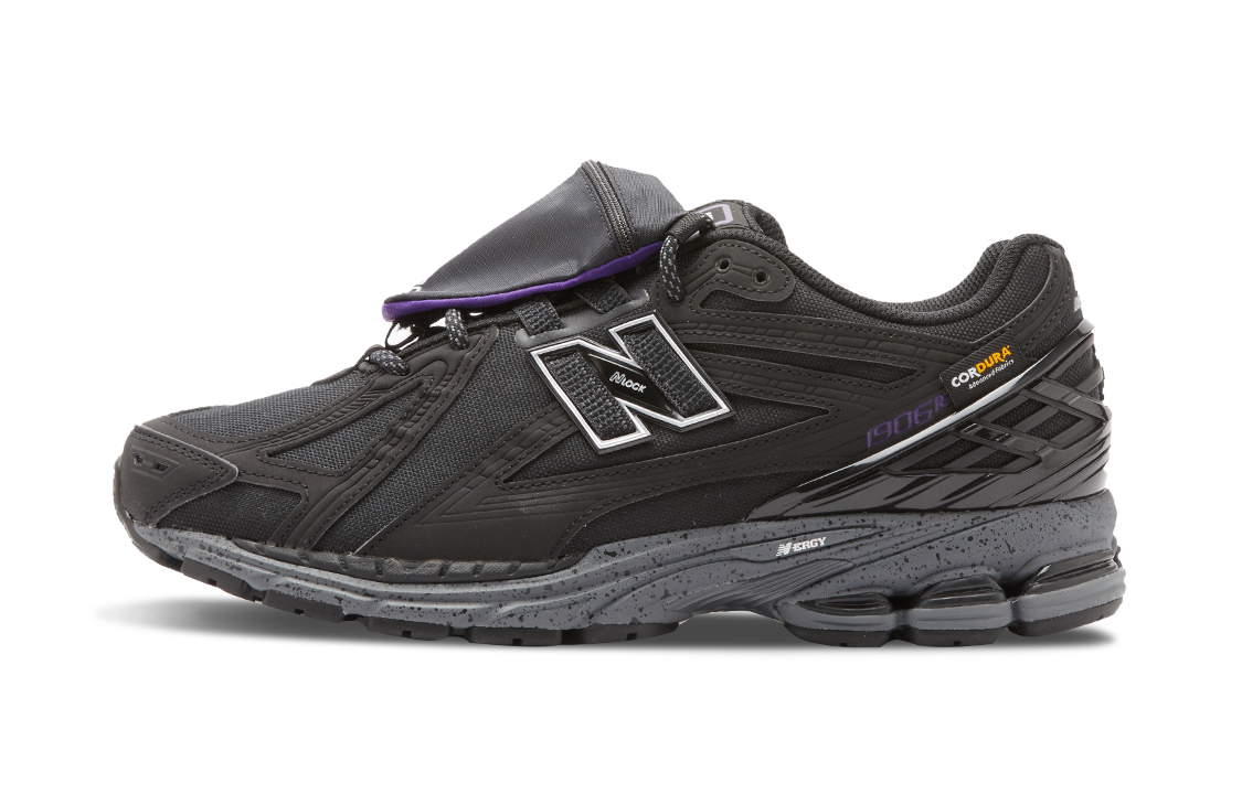 New Balance Кроссовки 1906R Cordura 'Pouch Black'
New Balance Кроссовки 1906R Cordura 'Pouch Black'